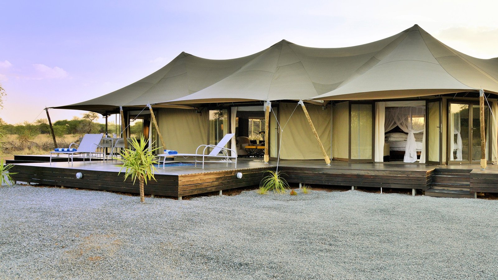 Deluxe Tents
