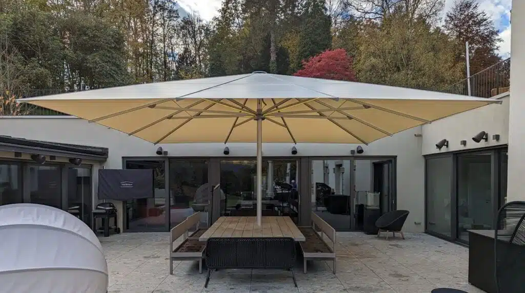Giant Umbrella